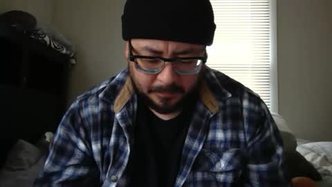 sparehamster online show from November 3, 2025, 3:46 pm