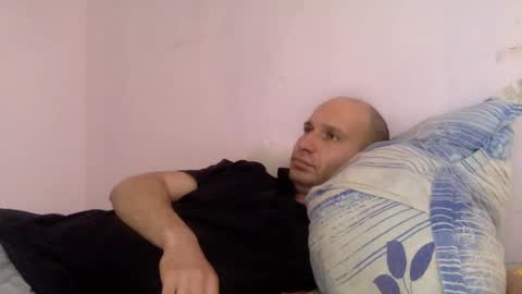 Snapshot of sparei7 chatting on December 4, 2024, 12:47 pm Snaiky online show from December 4, 2024, 12:47 pm