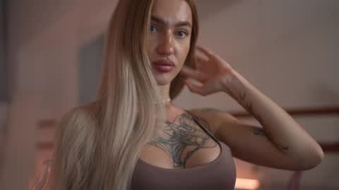 DAISY online show from December 9, 2024, 2:49 pm