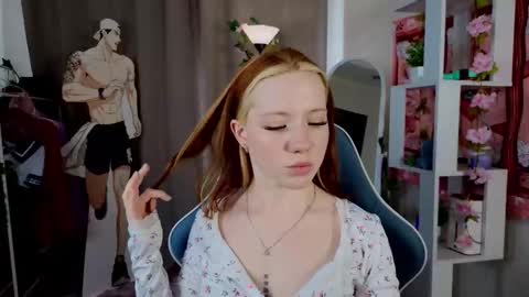 Snapshot of sparky_fox chatting on March 16, 2026, 5:44 am Nika online show from March 16, 2026, 5:44 am