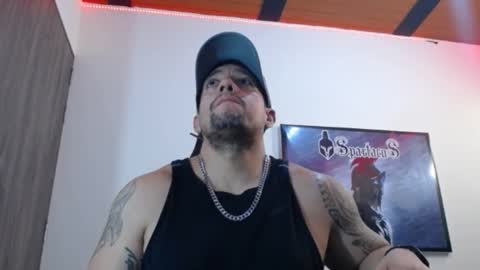 Snapshot of spartacus_cam chatting on September 29, 2025, 5:34 am online show from September 29, 2025, 5:34 am