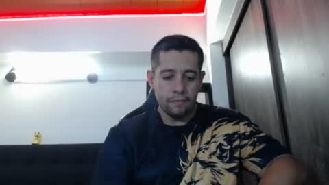Snapshot of spartacus_cam chatting on June 24, 2026, 5:28 am online show from June 24, 2026, 5:28 am