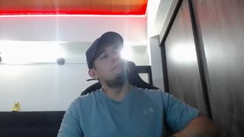 Snapshot of spartacus_cam chatting on July 7, 2026, 7:23 am online show from July 7, 2026, 7:23 am