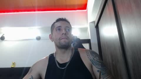 Snapshot of spartacus_cam chatting on July 21, 2026, 4:48 am online show from July 21, 2026, 4:48 am
