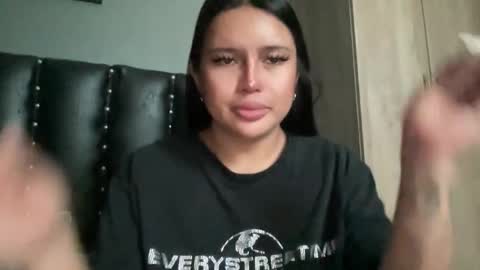 specialgirlxxx online show from May 19, 2026, 12:27 am