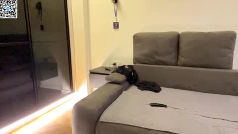 Alex online show from October 15, 2025, 9:26 pm