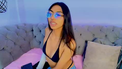 Snapshot of sphere_01 chatting on September 14, 2025, 5:06 am sphere_01 online show from September 14, 2025, 5:06 am