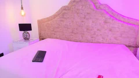 Snapshot of sphere_01 chatting on November 10, 2025, 4:11 am sphere_01 online show from November 10, 2025, 4:11 am