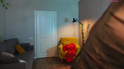 your sweet Jessy online show from April 9, 2026, 7:25 am