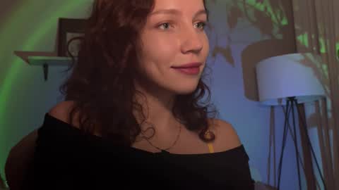 Snapshot of spicy___caramel chatting on November 17, 2025, 4:46 pm spicy___caramel online show from November 17, 2025, 4:46 pm