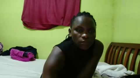 spicy_bella69 online show from May 16, 2026, 7:45 pm