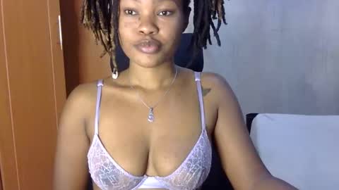 Snapshot of spicy_kerrine chatting on March 6, 2025, 8:59 pm Spicy kerrine online show from March 6, 2025, 8:59 pm
