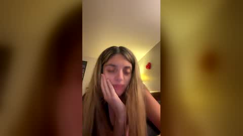 spicydiamond23 online show from May 23, 2026, 4:07 am