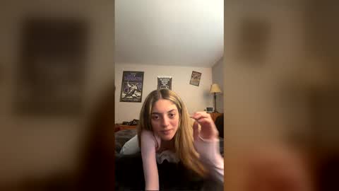 spicydiamond23 online show from May 28, 2026, 9:23 pm