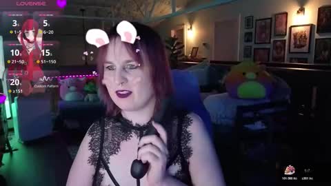 Snapshot of spicyhotjuicypickles chatting on October 22, 2025, 8:25 am spicypickles online show from October 22, 2025, 8:25 am