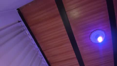 Valeria online show from April 29, 2026, 1:10 am