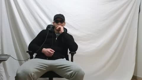 Marco. When Im offline you can view premium content in bio online show from February 20, 2026, 7:58 pm