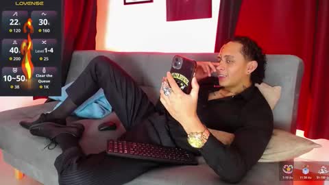 Snapshot of spike_spigell chatting on November 1, 2025, 5:42 am Spike Spigell online show from November 1, 2025, 5:42 am