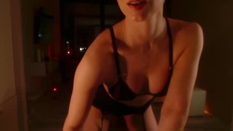 Snapshot of spiklencii chatting on October 24, 2025, 4:58 pm Elizabeth online show from October 24, 2025, 4:58 pm