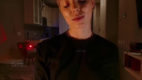 Snapshot of spiklencii chatting on November 10, 2025, 2:38 pm Elizabeth online show from November 10, 2025, 2:38 pm