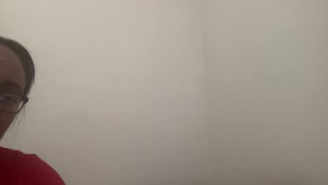 Snapshot of spinprincess_ chatting on December 17, 2024, 3:39 am Spinerina online show from December 17, 2024, 3:39 am