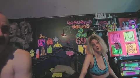 Daddy  His Splash Queen online show from April 4, 2026, 12:31 am
