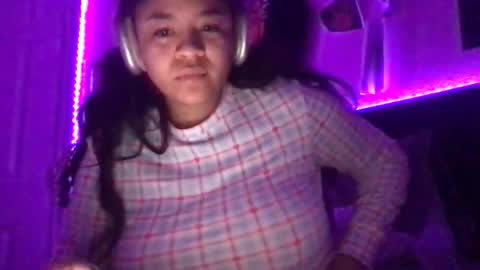 Snapshot of splashvirus chatting on February 6, 2026, 1:43 am splashvirus online show from February 6, 2026, 1:43 am