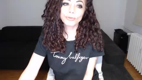 Doll online show from December 16, 2024, 5:38 am