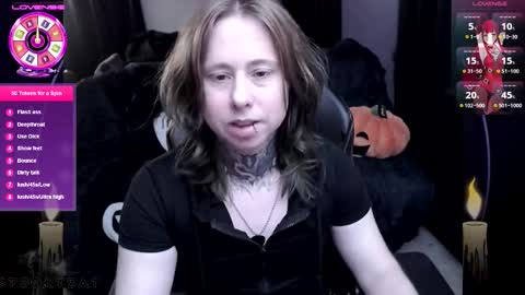 Snapshot of spookbats chatting on November 17, 2025, 11:32 pm Shio online show from November 17, 2025, 11:32 pm