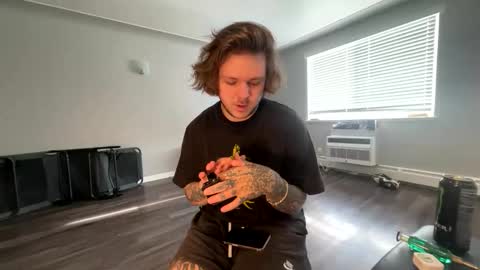 sportsfreak1619 online show from November 25, 2025, 7:03 pm