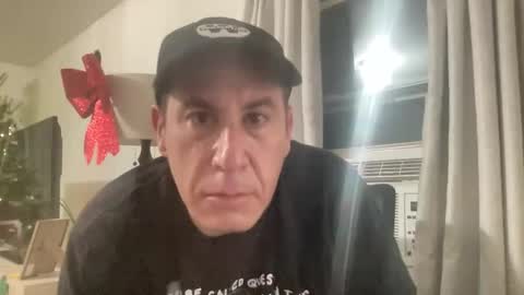 spun4feet online show from December 15, 2025, 7:56 am