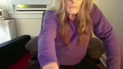 spunslut212 online show from March 1, 2026, 9:55 am