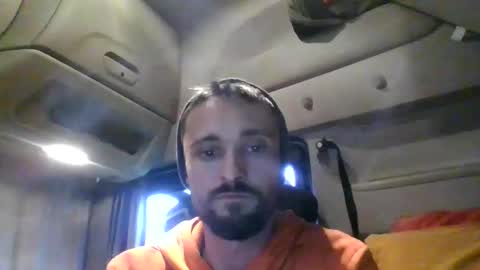 Snapshot of spyco82 chatting on December 3, 2024, 4:06 pm spyco82 online show from December 3, 2024, 4:06 pm