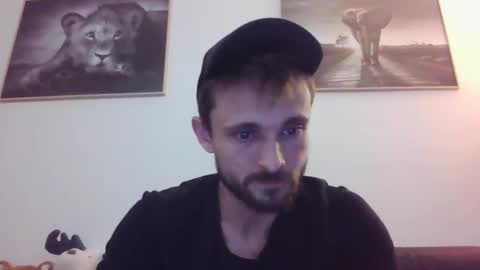 Snapshot of spyco82 chatting on February 23, 2025, 5:39 pm spyco82 online show from February 23, 2025, 5:39 pm