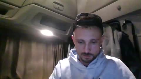 Snapshot of spyco82 chatting on November 4, 2025, 6:18 pm spyco82 online show from November 4, 2025, 6:18 pm