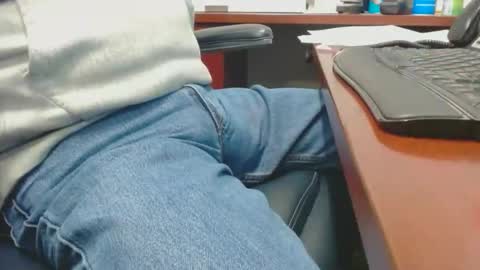 make me cum c2c talk to me online show from November 10, 2025, 9:47 pm