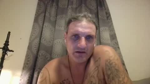 Snapshot of squirtn4mee chatting on October 15, 2025, 2:33 am Squirtn4mee online show from October 15, 2025, 2:33 am