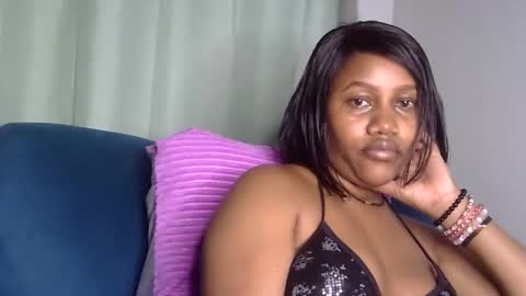 Snapshot of squirtqueen333 chatting on December 5, 2024, 8:00 pm shana online show from December 5, 2024, 8:00 pm