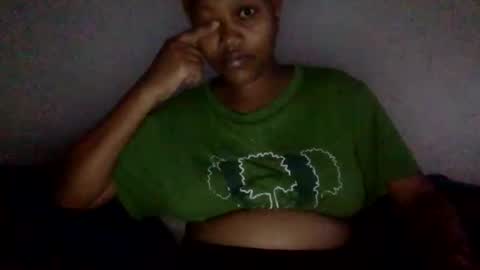 Snapshot of squirtqueen333 chatting on October 16, 2025, 10:27 am shana online show from October 16, 2025, 10:27 am