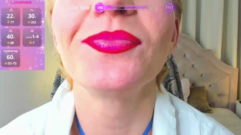 Snapshot of squirtymom chatting on December 3, 2024, 4:28 pm Alisa online show from December 3, 2024, 4:28 pm