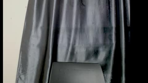 gold online show from October 7, 2025, 3:31 pm