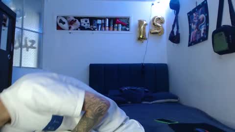 sr_porn01 online show from December 26, 2024, 4:04 pm