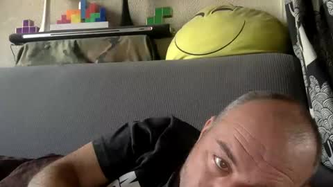 Snapshot of srekos38 chatting on December 18, 2024, 10:30 am srekos38 online show from December 18, 2024, 10:30 am