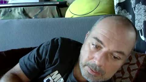 Snapshot of srekos38 chatting on December 21, 2024, 8:50 am srekos38 online show from December 21, 2024, 8:50 am