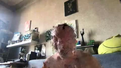 Snapshot of srekos38 chatting on October 29, 2025, 9:22 am srekos38 online show from October 29, 2025, 9:22 am