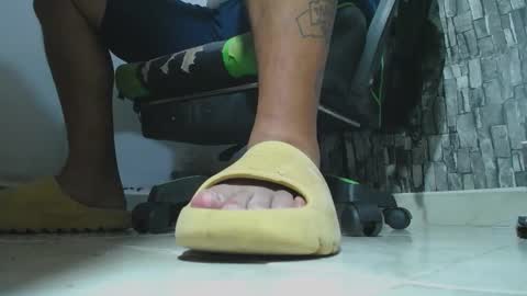 sr master cum its my old account online show from March 18, 2026, 4:37 am