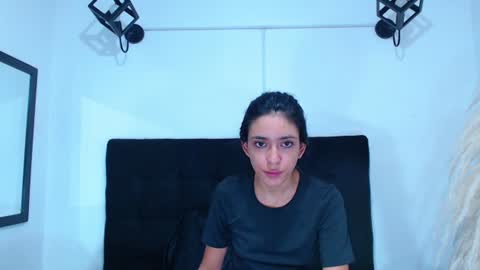 Snapshot of srta_luciana chatting on July 17, 2026, 12:23 pm . . online show from July 17, 2026, 12:23 pm