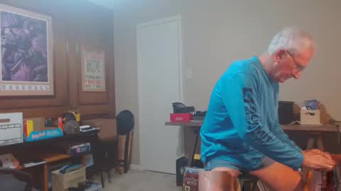 srtxshow online show from March 4, 2025, 3:48 pm