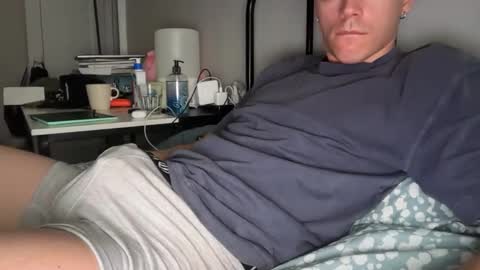 Snapshot of ssbrns chatting on November 10, 2025, 3:33 pm ssbrns online show from November 10, 2025, 3:33 pm