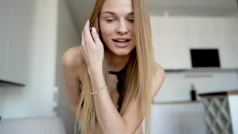 Scarlett online show from April 4, 2026, 7:06 am